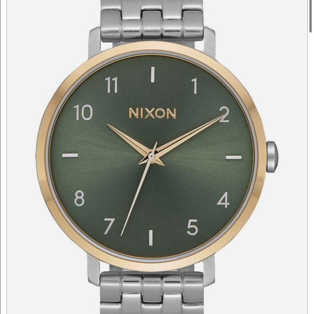 Brand New in Box Nixon Arrow watch!